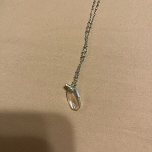 Kendrra Scott Necklace
